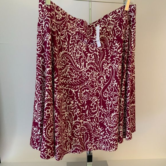 Skirt - Picture 1 of 2